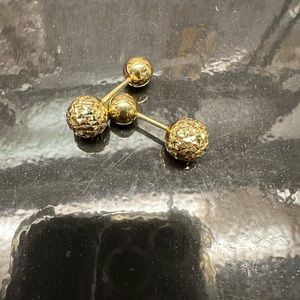 Ball earrings